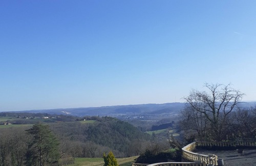 Le Bugue House | DOMAINE DE SWEENDY GITE LE PANORAMIQUE