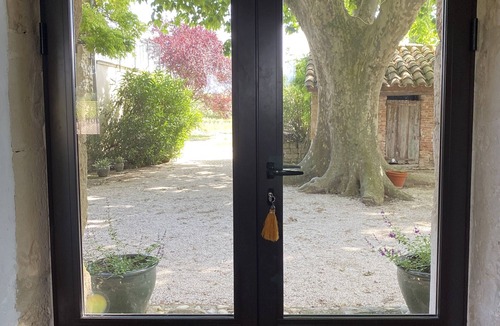 Tulette House | Double Maison Familiale en Drôme Provençale au Milieu des Vignes