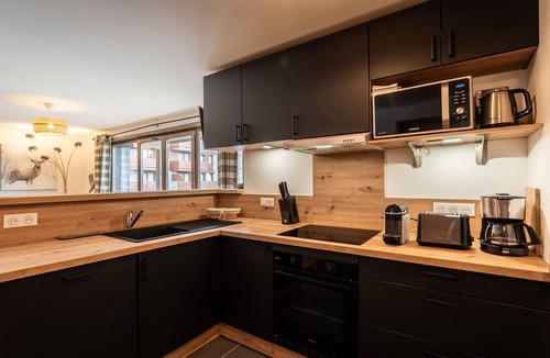 Montalbert Apartment | Duplex Neuf pour 12 Pers, Près des Pistes, Balcon Soleil, Wi-Fi, Parking, Linge Inclus
