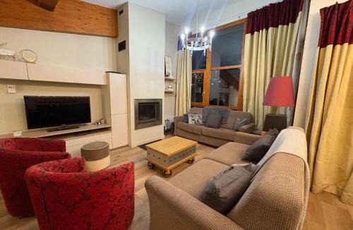 Arc-1800 Apartment | Edenarc Grand Duplex Familial 4 chambres, plein sud avec cheminée