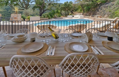 La Garde-Freinet House | Elégant bastide Provençale with private tennis court and swimming pool