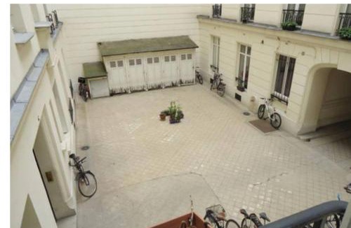 Saint-Thomas-d'Aquin Apartment | En plein cœur de St germain dès Prés
