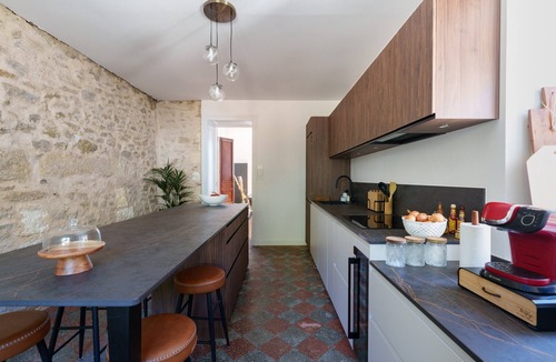 Eyrans House | Entire Villa: Eyrans, France – 10 Guests, 5 Bedrooms, 5 Beds, 4 Bathrooms