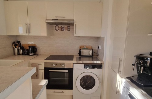 Saint-Laurent-du-Var Apartment | F2 NEW BRIGHT BEAUTIFUL NEAR SEA AIRPORT AND AMENITIES AC WIFI TERRACE GARAGE