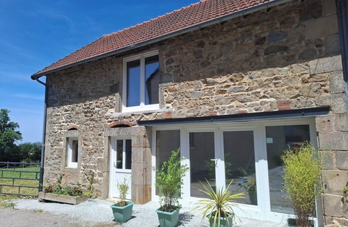 Bussieres House | Fabulous 1-bedroom house in charming Bussières for your getaway