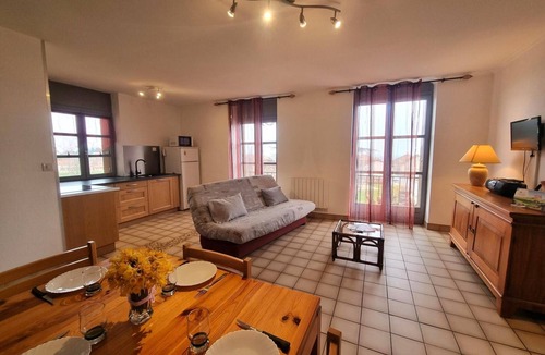 Saint-Andre-dʼApchon Cottage | Family cottage in the heart of Côte Roannaise - Pets allowed
