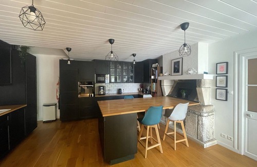 La Jarrie House | Family home, 6 BR, pool, 1000m² walled garden - 15min from La Rochelle