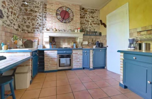 Lugos House | Family house with garden in Lugos