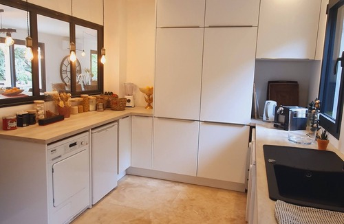 La Garde-Freinet Villa | Family villa with secure lagoon pool & children's facilities - quiet forest
