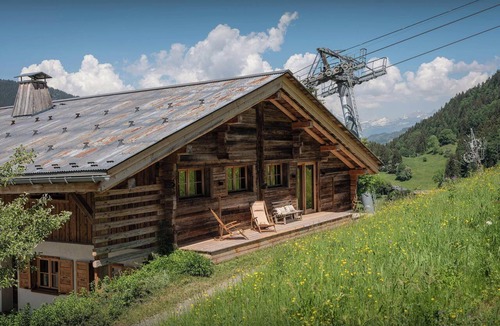 Praz-sur-Arly House | Ferme Claudius - Enjoy skiing and nature right on the piste - OVO Network