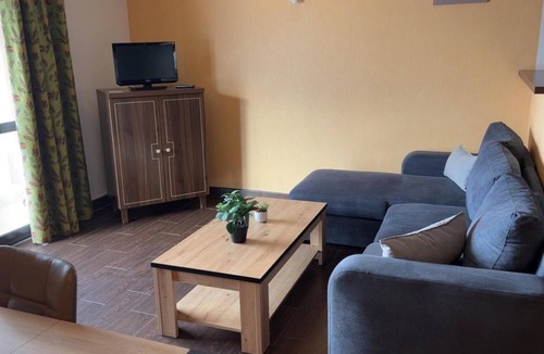 Jausiers Apartment | Floor -2, view valley, swimming pool, hammam, terrace, parking, tv, 50m², Pra Loup
