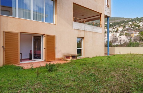 Grasse Apartment | Four-Person Apartment with Pool Access