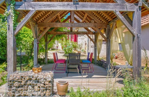 Rouffignac-Saint-Cernin-de-Reilhac Cottage | A sweet cottage in the middle of the Perigord Noir. Family and dog friendly.