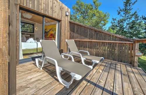 Saint-Felix-de-Reillac-et-Mortemart House | Lodge Bruyère – Cottage with Private Pool, Wi-Fi, Air Conditioning & Golf View