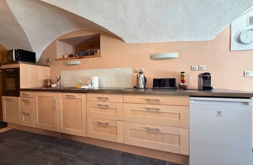 Saint-Martin-de-Belleville Apartment | Authentic vaulted apartment renovated in St Martin, 2 bedrooms, 4 pers, close to slopes
