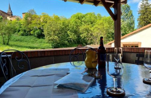 Neronde House | Gîte confortable à Néronde pour 6 personnes avec Wifi et jardin - FR-1-496-357