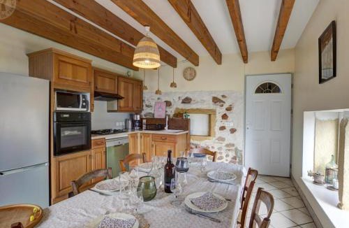Sevelinges House | Gîte confortable au cœur de la Loire avec jardin clos - FR-1-496-250