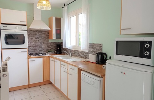 Limogne-en-Quercy House | Gîte de Lescurou Emeraude Cottage 4 Guests–Pool, Garden & Peaceful Family Escape