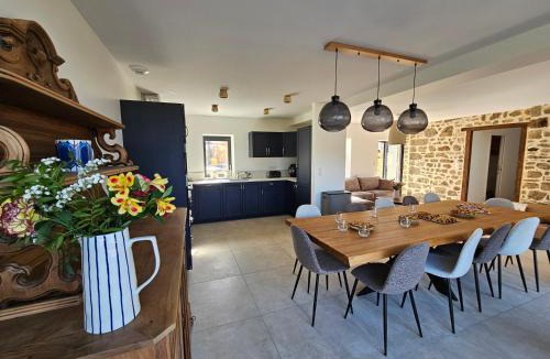 Mainsat House | Gîte Le Granit des Champs