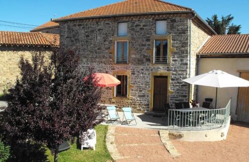 Saint-Paul-de-Vezelin House | Gîtes Authentiques avec Cheminée et Animaux Bienvenus, 11 Pers. - FR-1-496-273