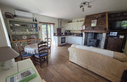 Frayssinet-le-Gelat Cottage | Gîtes Le Carpe Diem - Cottage le Petit Pattaris