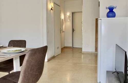 Villeneuve Loubet Beach Apartment | Garden-Level 2-Room Apartment, 100m from Beach, A/C, Terrace, Free Parking