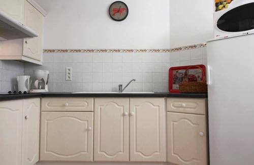 Saint-Christophe-des-Bardes House | Gite DE Robin - Saint-christophe-des-bardes
