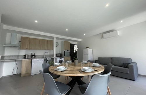 Couzon Cottage | Gite Couzon, 2 bedrooms, 4 persons