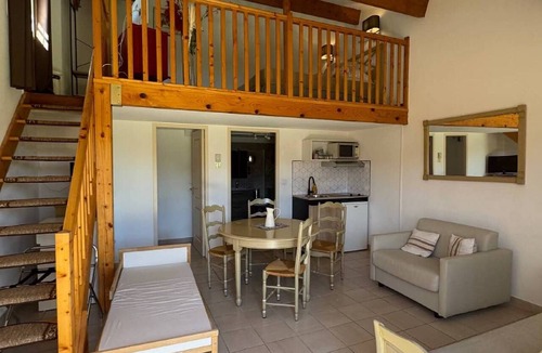 Mouries Hotel | Gîte Duplex in Mouriès with Golf of Servanes and Golf of Baux de Provence