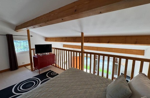 Mouries Hotel | Gîte Duplex in Mouriès with Golf of Servanes and Golf of Baux de Provence
