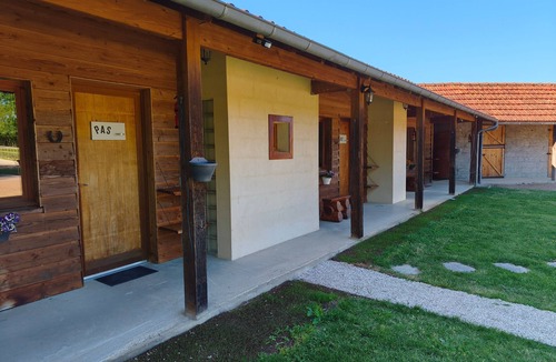 Urzy House | Gite Jeunot Urzy Nièvre – Spacious 3-Bedroom Retreat for 15 Guests