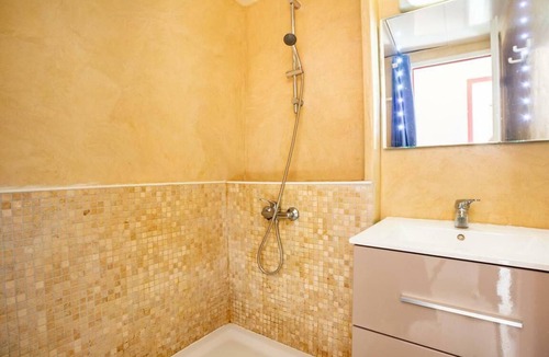 Cap Esterel Resort | Gorgeous 1-bedroom resort in tranquil Saint-Raphaël perfect for relaxing