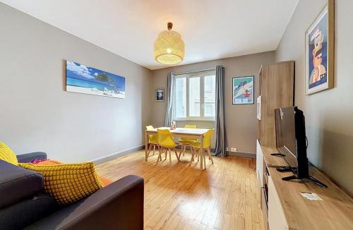 Sablon - Trudaine Apartment | Grand T4 Centre-ville 8 pers Jardin Lecoq