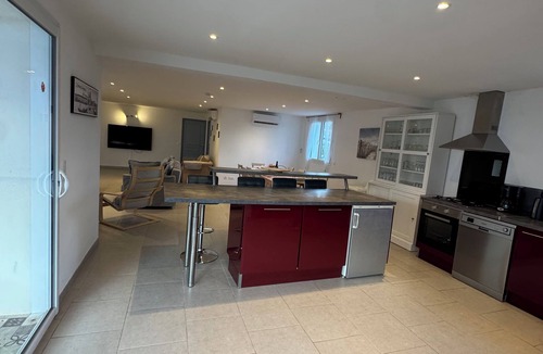 Saint-Sernin House | Grande Maison au Calme Tout Confort- Piscine Privée & Chauffée- Sauna/Jacuzzi