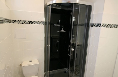 Nevers Apartment | GROUND FLOOR - APARTMENT - COSY -CALME -LUMINOUS ground floor