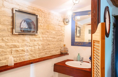 Courcon Bed & Breakfast | Guest Room “Marine” – Spacious 30 m² for Up to 5 Guests