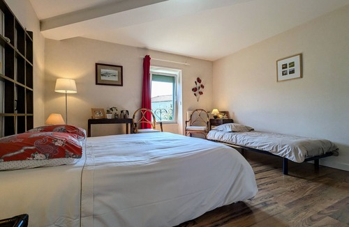 Lempdes-sur-Allagnon Bed & Breakfast | Guestroom Lempdes-sur-Allagnon, studio flat, 3 persons
