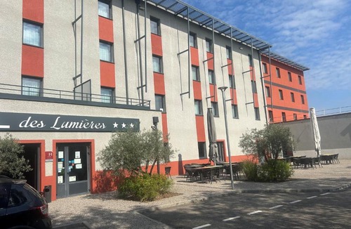 Meyzieu Hotel | Hôtel des Lumières Lyon Meyzieu Arena Stadium