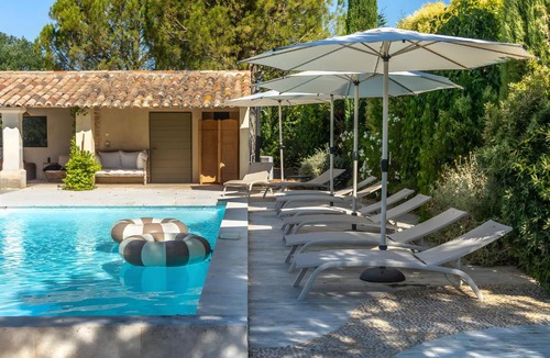 Cabrieres-d'Avignon Villa | Hameau du Domaine Marbault