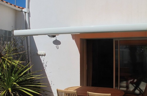 Domino House | Holiday Home 700m from the Ocean