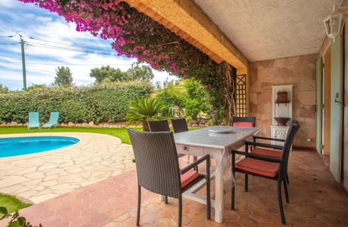 Saint-Aygulf House | Holiday Home 'La Belle Provence' with Sea View, Wi-Fi and Air Conditioning