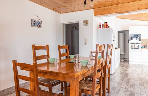 Saint-Pierre-d'Oleron House | Holiday Home 'La Menou' with Private Terrace, Private Garden and Wi-Fi