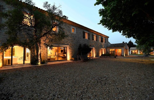 Caumont-sur-Durance House | Holiday Home "Bastide Neuve en Provence" with Private Pool, Terrace & Wi-Fi