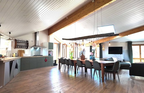 Roussines House | Holiday Home 'Domaine De Bellac - 32 Guests' with Private Pool, Terrace and Wi-Fi