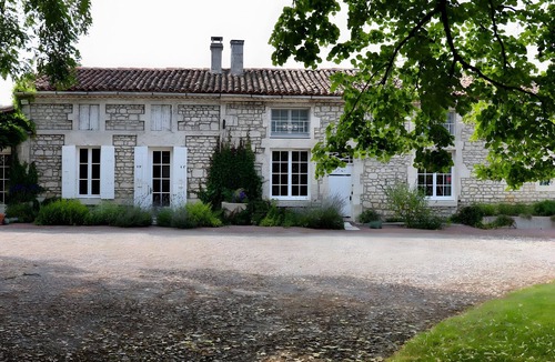 Sainte Gemme House | Holiday Home La Saintonge