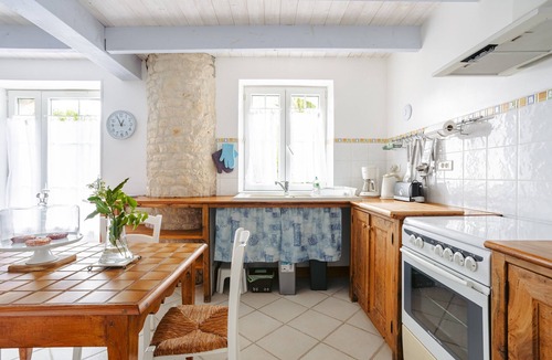 Surgeres House | Holiday Home “Le Nid - Gîtes Les Grandes Chaumes” with Private Terrace, Garden & Wi-Fi