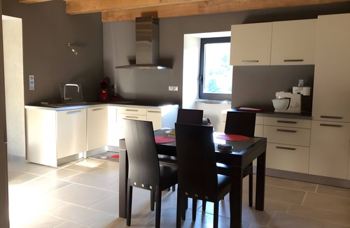 Cahus House | Holiday Home "Maison Au Calme" with Private Terrace and Garden