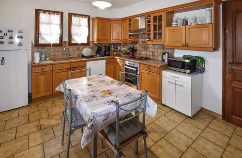Loriol-du-Comtat House | Homerez - House in Loriol-du-Comtat, garden
