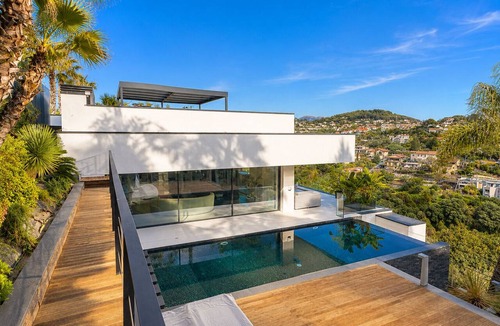 Golfe Juan Villa | Horizons - Contemporary villa with sea view and pool