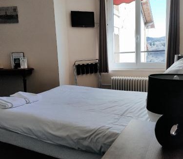 Peyrat-le-Chateau Hotel | Hotel - Bistro - Bar Le Bellerive